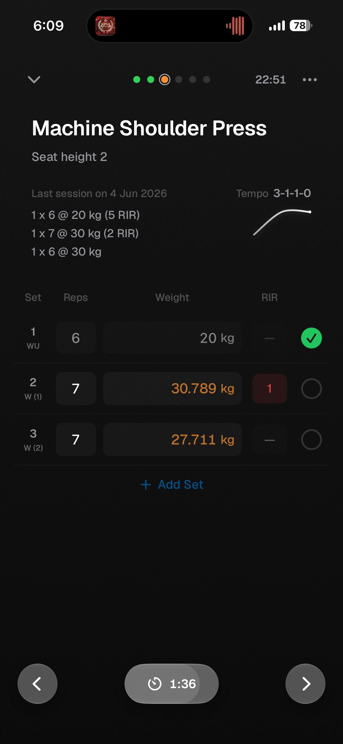 Method set logging on iPhone: machine shoulder press with last session's sets and RIR shown above the rows being logged, a rest timer running below.